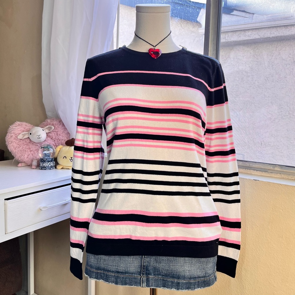 Classic preppy long sleeve striped pink & white shoulder zipper sweater size M
